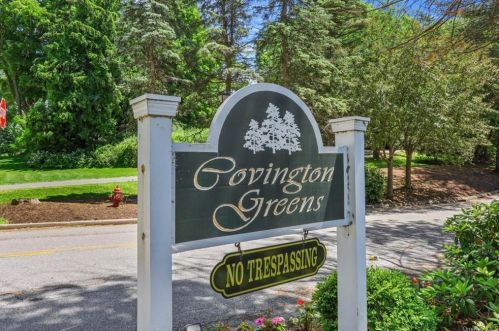 305 Covington Grn Ln, Patterson NY 12563-2412 exterior