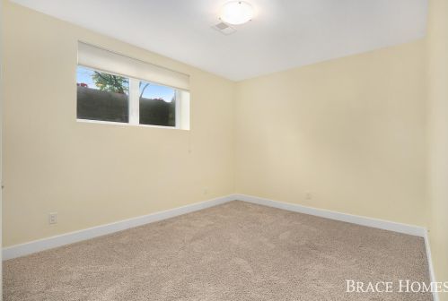 548 Fairview Ave, Grand Rapids MI 49503-1518 exterior