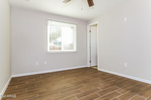 1807 66th Dr, Phoenix AZ  85035-4716 exterior