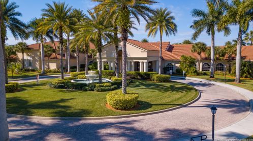 426 Springview Loop, Fort Pierce FL  34986-2663 exterior