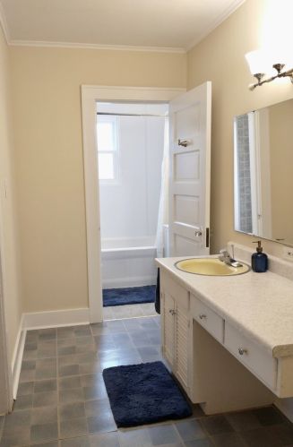 710 Amsterdam St, Bull Valley IL 60098-2307 exterior