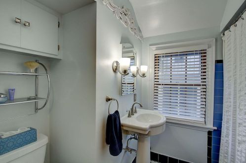 9232 Jackson Park Blvd, Milwaukee WI 53226-2614 exterior