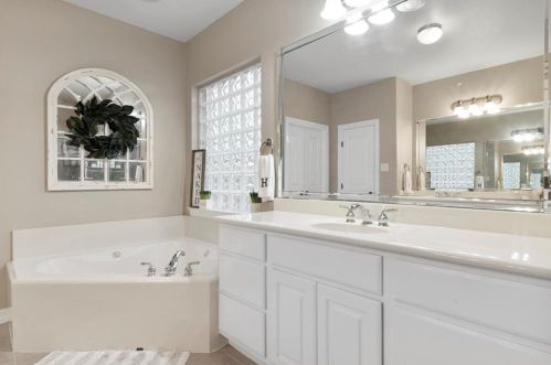 18335 Enchanted Rock Trl, Humble TX 77346-3410 exterior