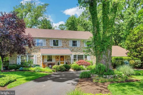 2150 Lincoln Dr, Huntingdon Valley, PA 19006-6012