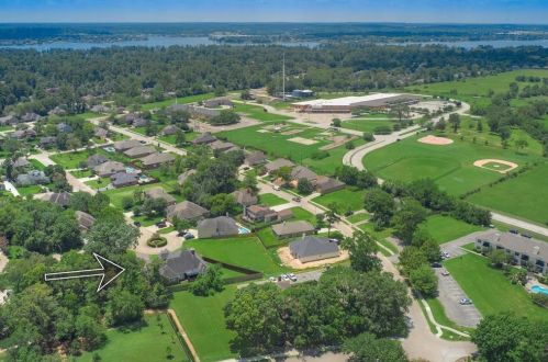 12326 Hawthorne Dr, Montgomery TX 77356-8961 exterior