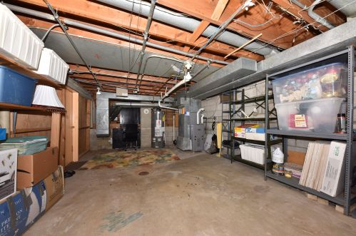 11014 Derby Ave, Milwaukee WI 53225-4452 exterior