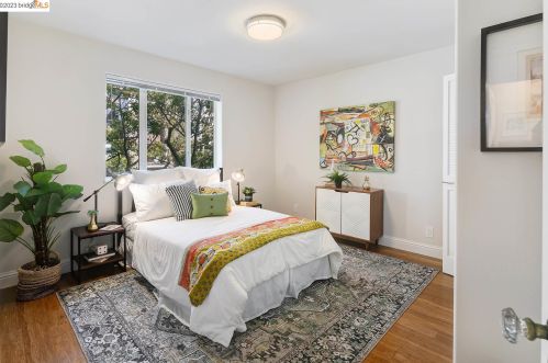 1502 10th St, Berkeley CA 94710-2376 exterior