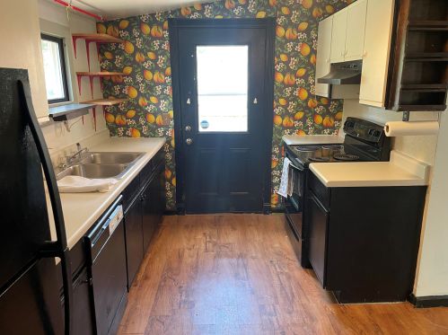 727 Forest St, Kalamazoo, MI 49008-1311