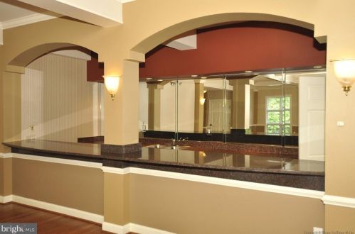 7458 Gadsby Sq, Alexandria VA 22315-5288 exterior