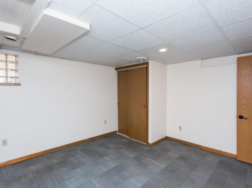 6471 Devonshire Ave, Saint Louis MO 63109-2505 exterior