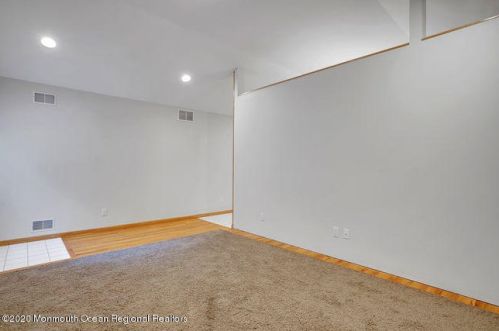 338 New Central Ave, Jackson Twp NJ 08527-2952 exterior