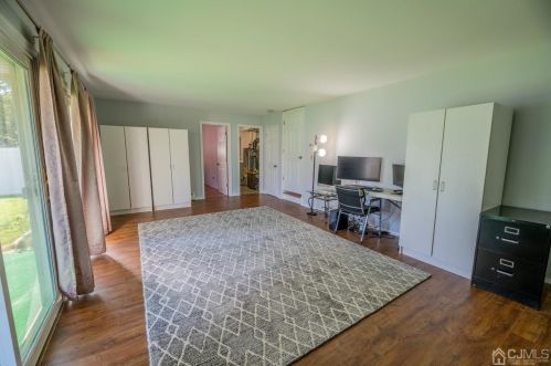 15 Sims Rd, Edison NJ 08817-3034 exterior