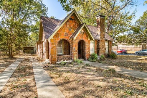 230 Murray St, Denison, TX 75020-6369