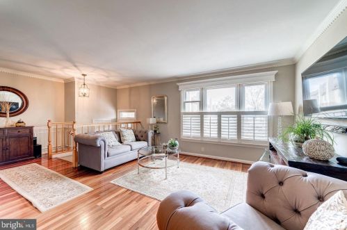 7304 Mallory Cir, Alexandria VA  22315-4704 exterior