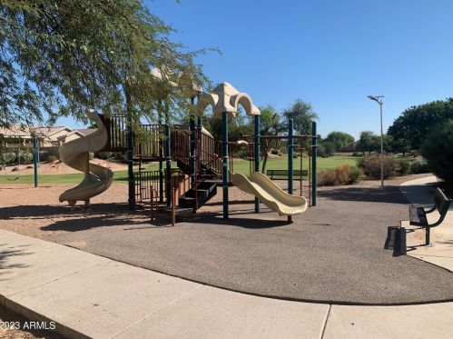 3819 74th Dr, Phoenix AZ  85043-7590 exterior