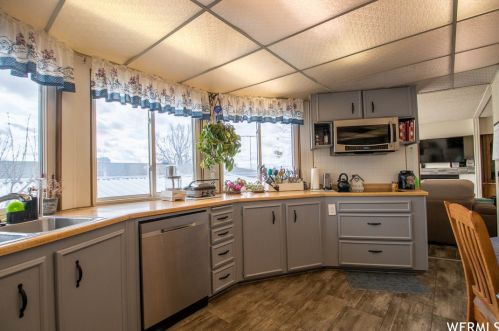 9892 Morning Star Way, Sandy UT 84070-3220 exterior