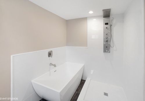 7723 Pr Ave, Chicago IL 60619-2815 exterior