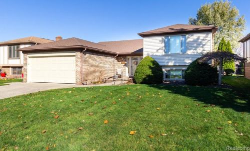 47612 Goldridge Ln, Macomb Township, MI 48044-2415