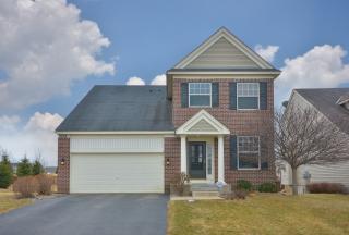 2239 Clover Field Dr, Chaska, MN 55318-3213