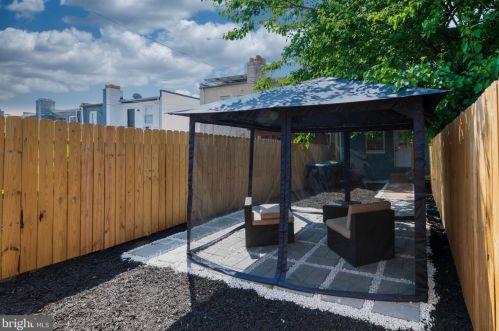 1233 16th St, Washington DC  20002-2501 exterior