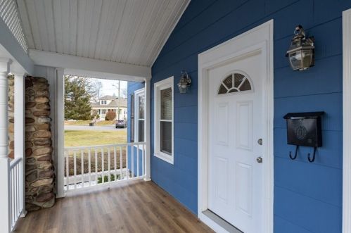 139 Berkshire Ave, Springfield MA  01109-1749 exterior