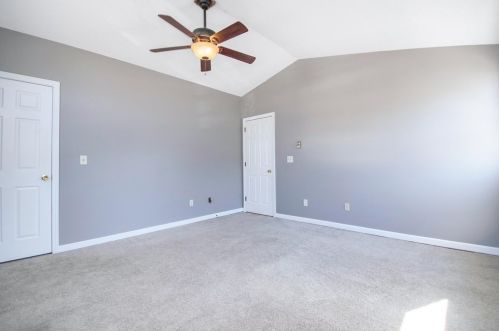 75 Glenmore St, Springfield MA 01129-1067 exterior