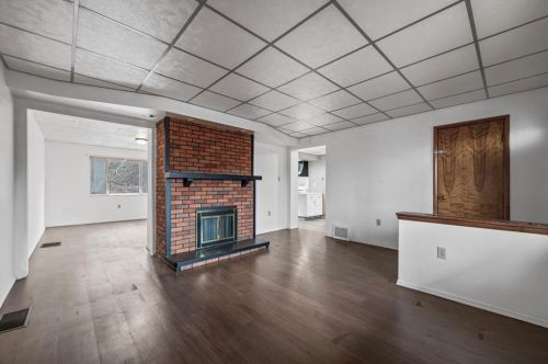 106 Carrick Ave, Pittsburgh PA  15210-4324 exterior