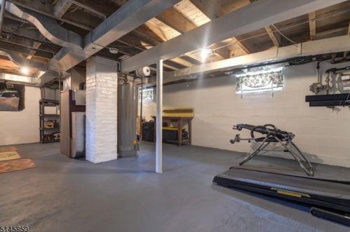 18 Hamilton St, Bloomingdale NJ 07403-1731 exterior