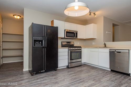 2638 Cambridge Ring Dr, Tucson AZ 85706-3658 exterior