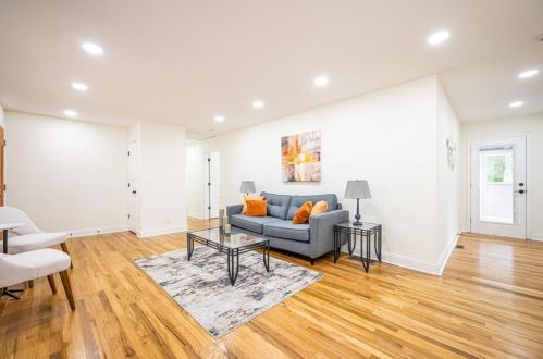 1430 Centra Villa Dr, Atlanta GA  30311-3426 exterior