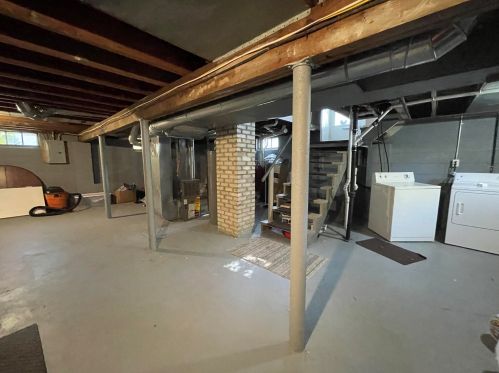 1451 Barclay St, Meskegon MI 49441-2207 exterior