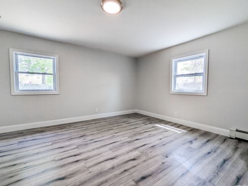 50 Ash St, Central Islip NY 11722-3828 exterior