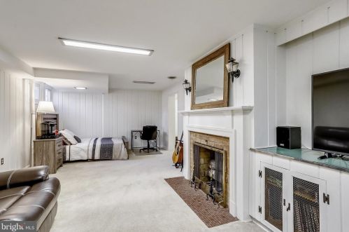 415 Hillmoor Dr, Silver Spring MD 20901-2634 exterior