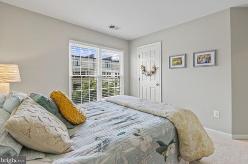 497 Cameron Sta Blvd, Alexandria VA 22304-8683 exterior