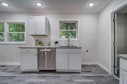 856 Harwell Rd, Atlanta GA  30318-5828 exterior