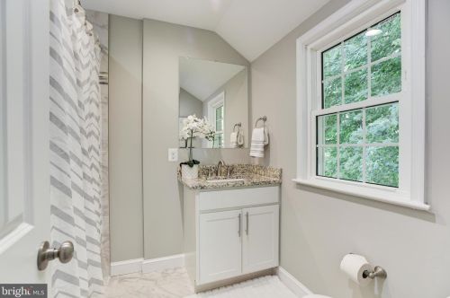 417 Penwood Rd, Silver Spring MD  20901-2718 exterior