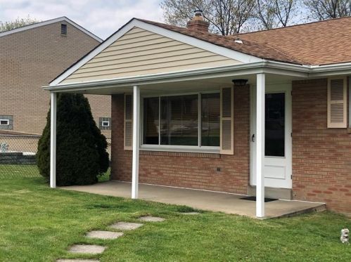 1009 Dana Dr, Pittsburgh, PA 15122-3100