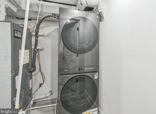 1702 22nd St, Philadelphia PA 19140-3831 exterior