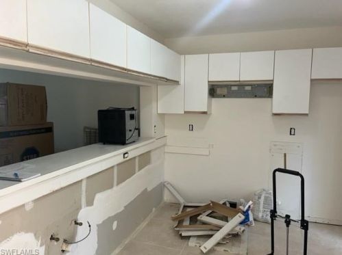 1051 Eastham Way, Naples, FL 34104-8753