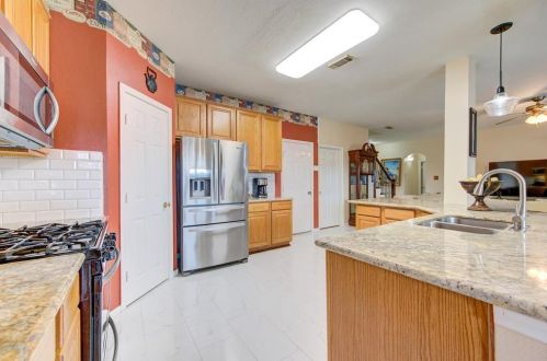 20043 Fieldtree Dr, Humble TX 77338-2304 exterior