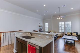 2211 Bastrop St, Houston TX  77003-5915 exterior