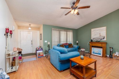 1991 Gemini Ln, Fort Pierce FL  34984-4447 exterior