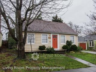4819 35th Pl, Portland OR  97211-7659 exterior
