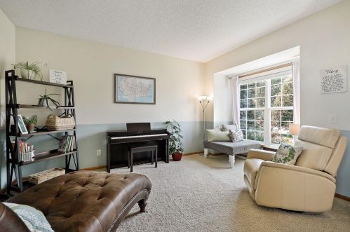 2473 Eyrie Dr, Saint Paul MN 55129-4211 exterior