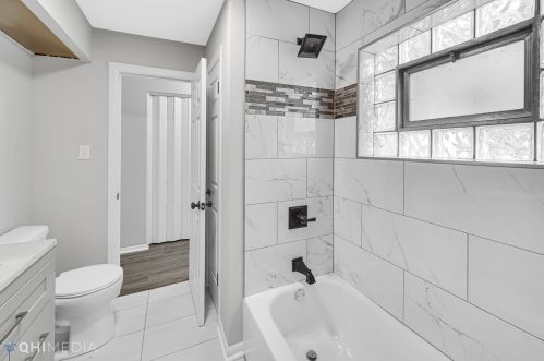 14707 Parkside Dr, Dolton IL 60419-1426 exterior