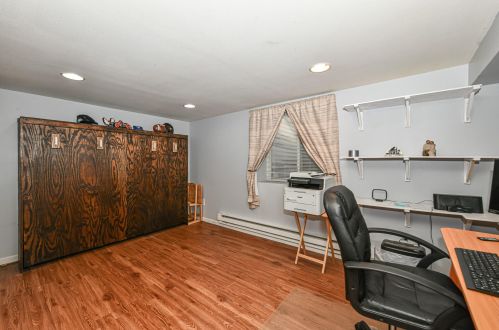 3379 Burrell St, Milwaukee WI 53207-2754 exterior