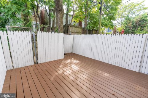 1357 Emerald St, Washington DC 20002-5431 exterior