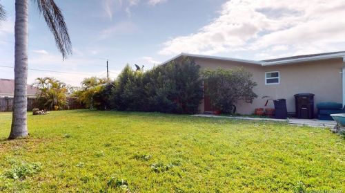 765 Byron St, Fort Pierce FL 34983-1921 exterior