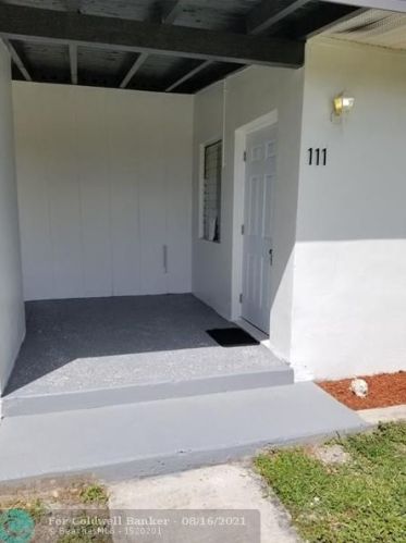 111 Bonita Ct, Fort Pierce, FL 34983-8421