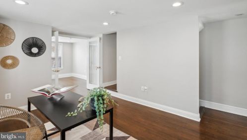 307 George St, Philadelphia PA 19123-1544 exterior